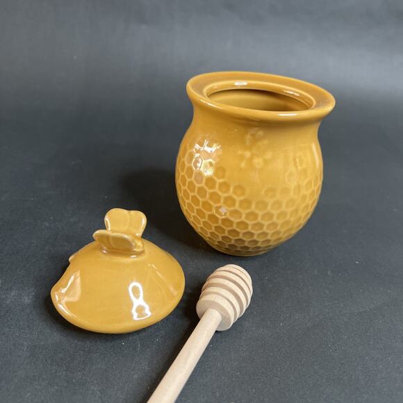 Creative Co-Op Honey Pot with Wood Dipper – Golden Yellow Stoneware Jar (8 oz) - Picture 8 of 10